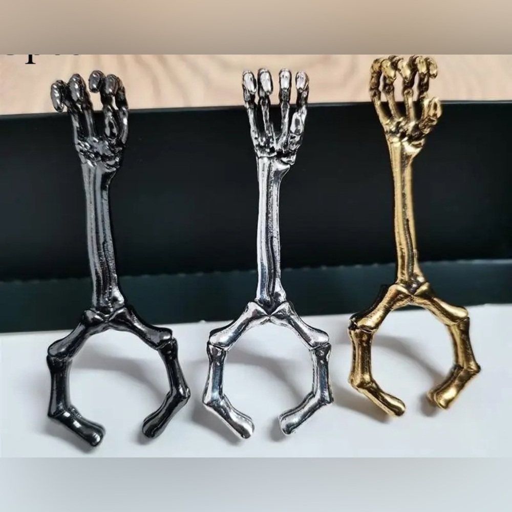 3 pc. Skeleton Bones Adjustable Tobacco Accessory Metal Ring Cig 420 Holder New - Picture 2 of 2